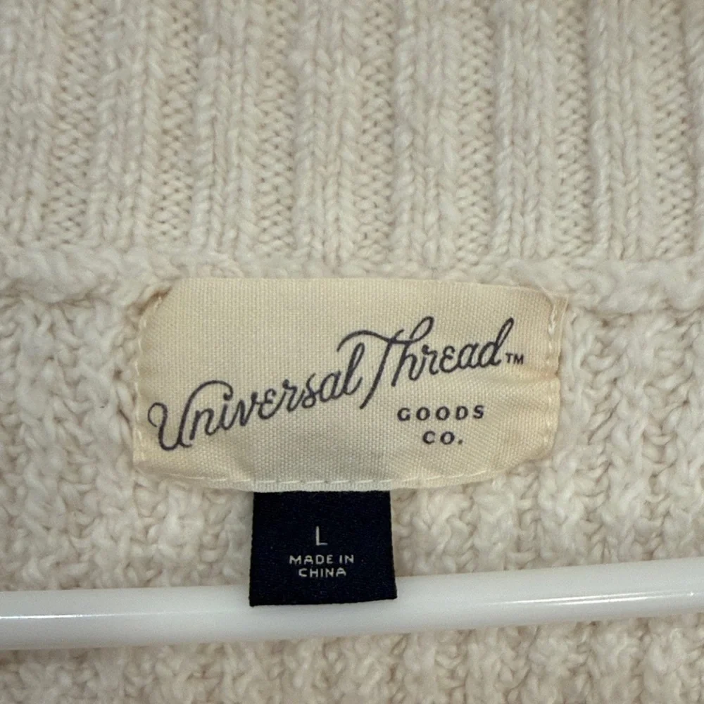 Universal Thread Women's V-Neck Sweater Vest Cream size L
